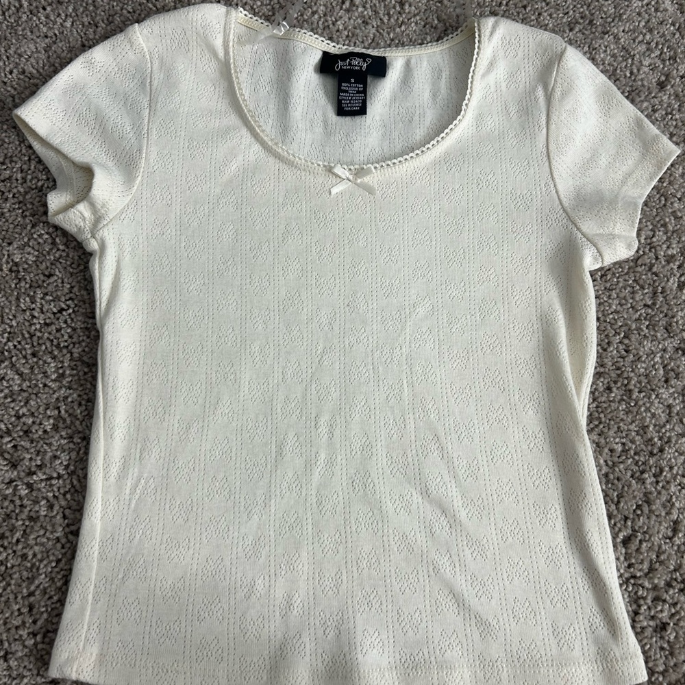 Creme Top with bow 🍦